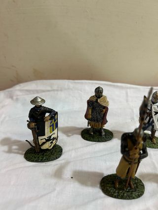 Soldatini piombo medievali