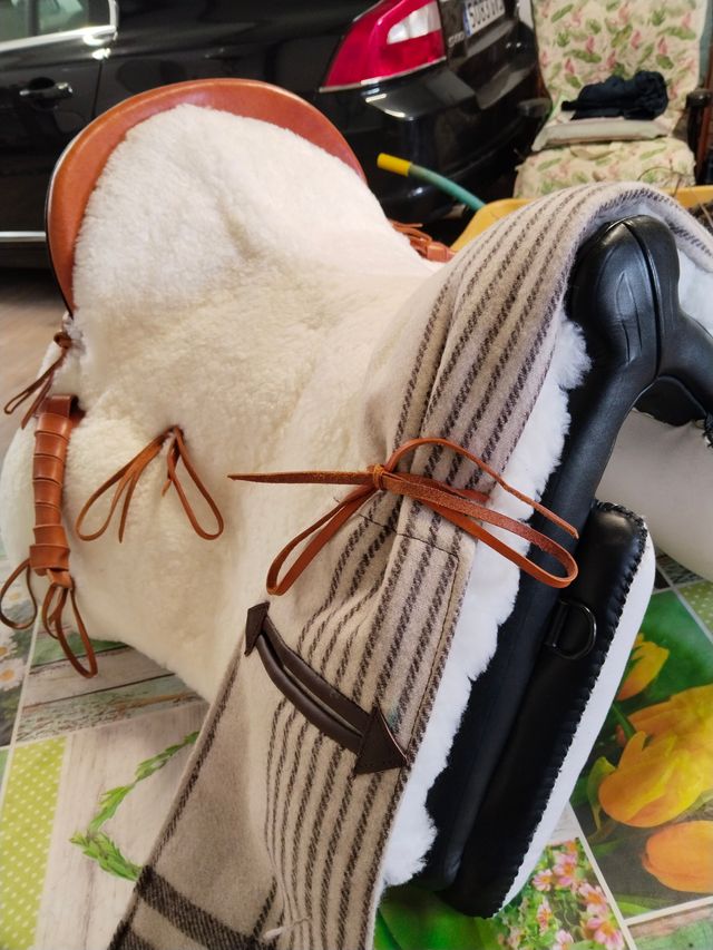 montura vaquera negra