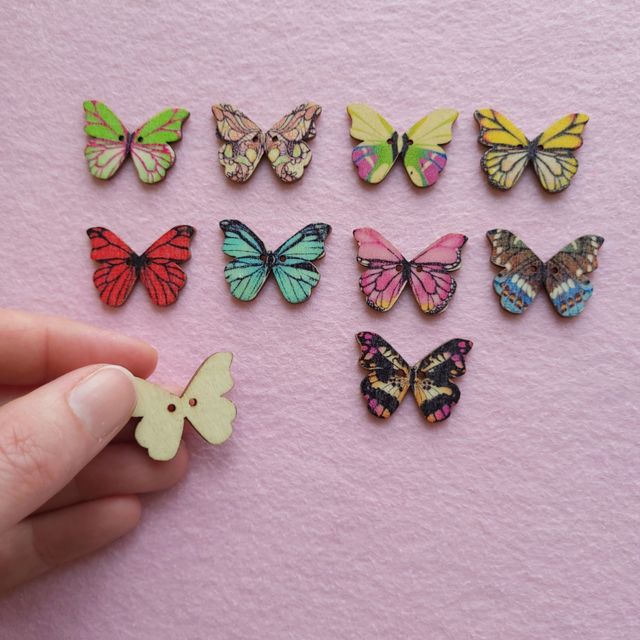 Bottoni a farfalla in legno 