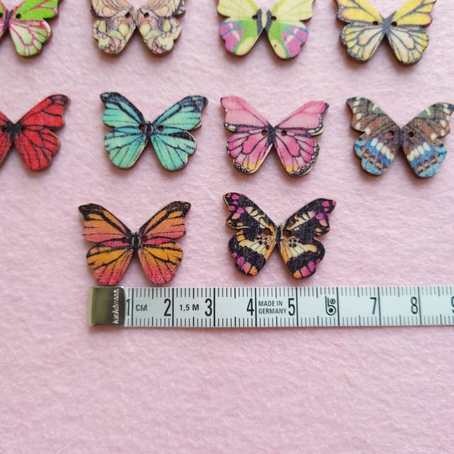 Bottoni a farfalla in legno 