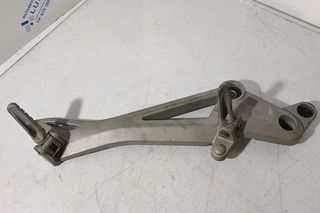Soporte de estribera lado derecho Ducati Monster