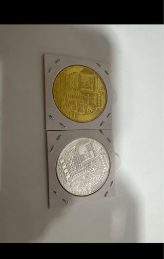 Lote dos monedas bitcoin