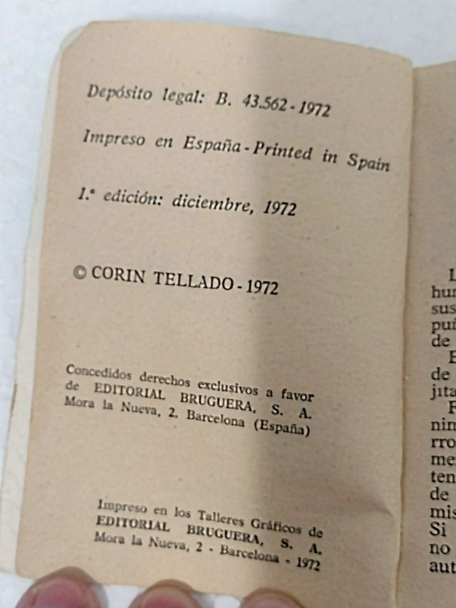 ANTIGUA MINI NOVELA BURGUERA AÑO 70  CORIN TELLADO