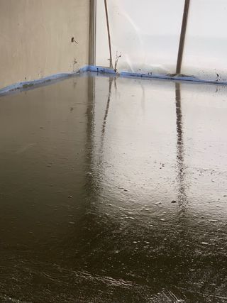 Autonivelante suelo radiante