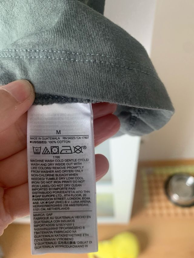 Tshirt Marvel . Marca Gap