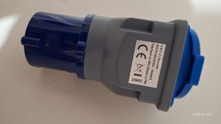 Adaptador eléctrico 