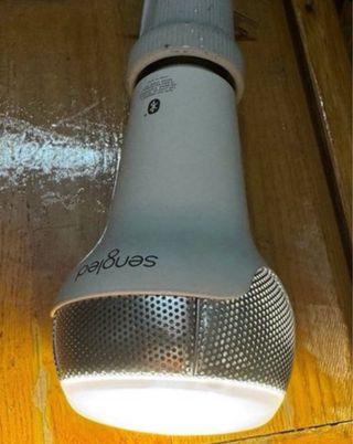 Lampadina Sengled JBL 9W E27 550lm 2700K