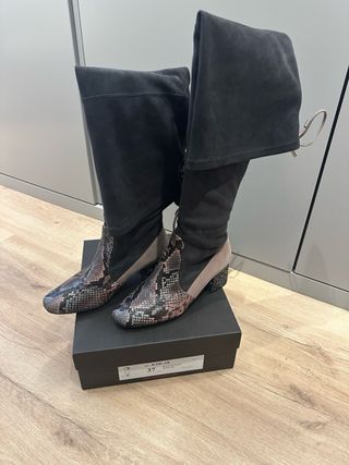 BOTAS DURÁDURÁ ALTAS Nº 37.