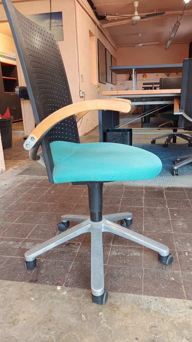 Silla despacho giratoria con ruedas