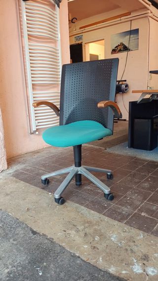 Silla despacho giratoria con ruedas