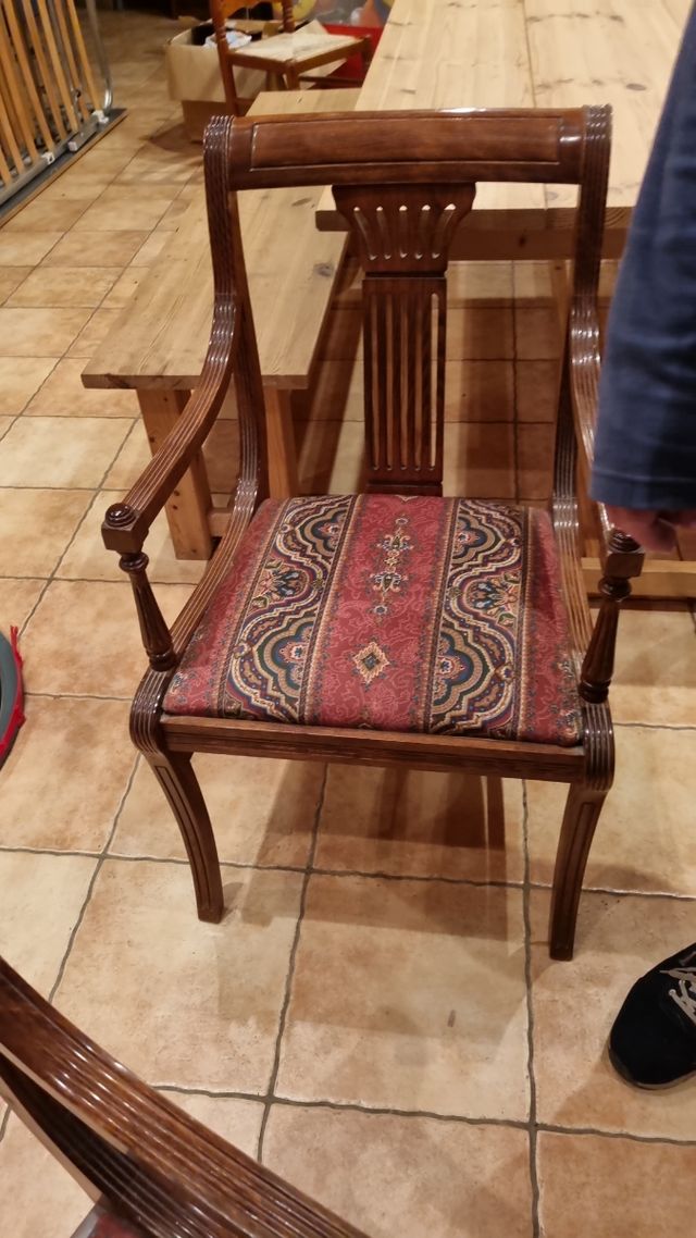 Sedia barocca inglese, braccioli, tessuto damascato