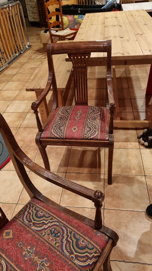 Sedia barocca inglese, braccioli, tessuto damascato