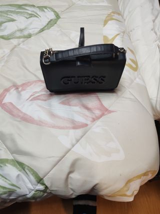 Bolso guess