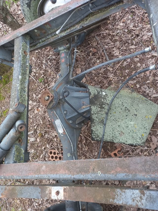 Nissan L35.08, eje trasero diferencial completo