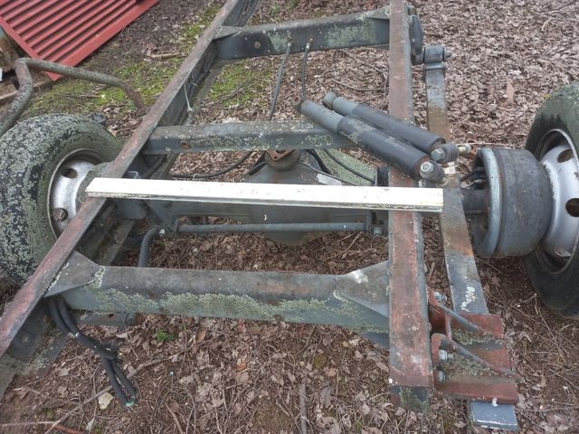 Nissan L35.08, eje trasero diferencial completo