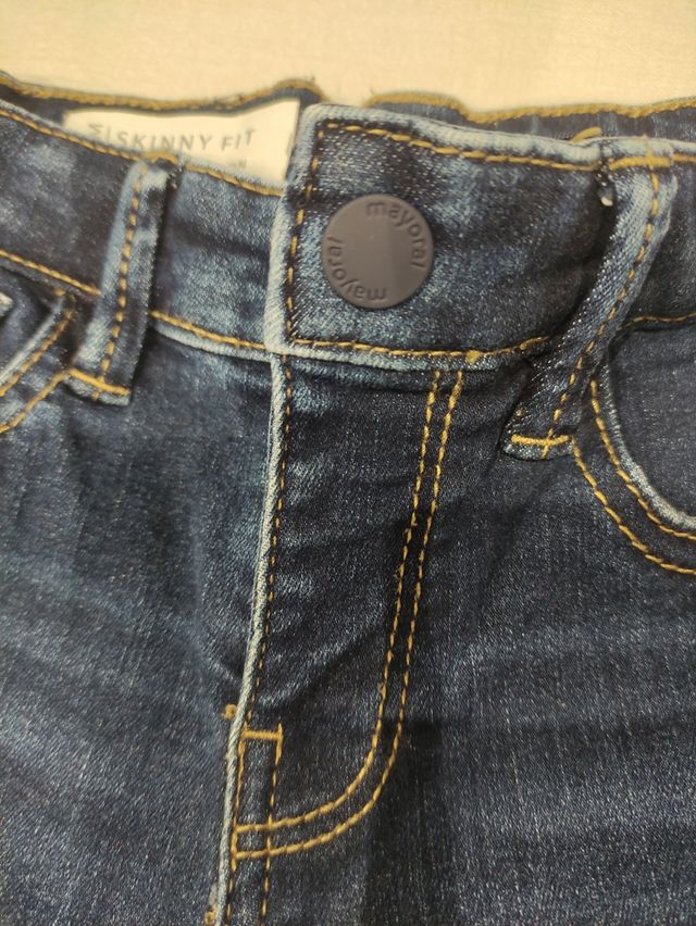 Pantalón vaquero Mayoral