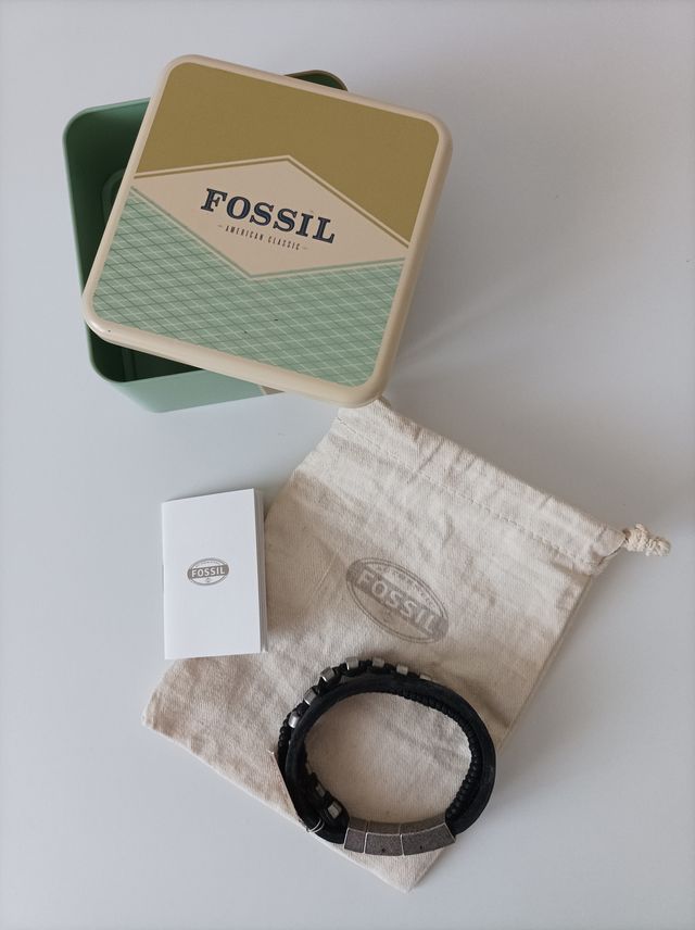 Bracciale Fossil in acciaio e cuoio