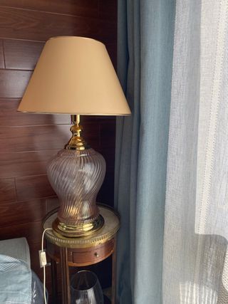 Lámpara de mesa clásica elegante
