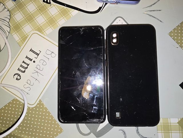 Smartphone samsung a 40 e motorola e 13 per ricamb