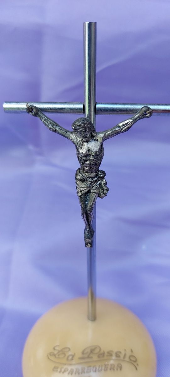 Figura religiosa Cristo en la cruz 