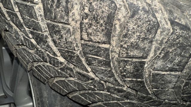 Vendo pareja neumaticos Kumho 235/45/19