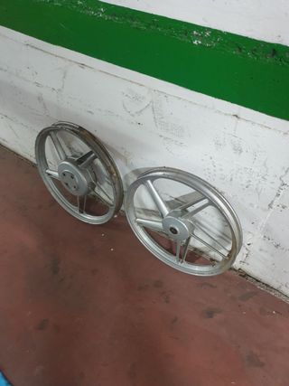 Rueda de vespino