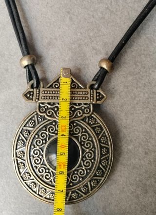 Joya vintage plata grabada con piedra negra étnico