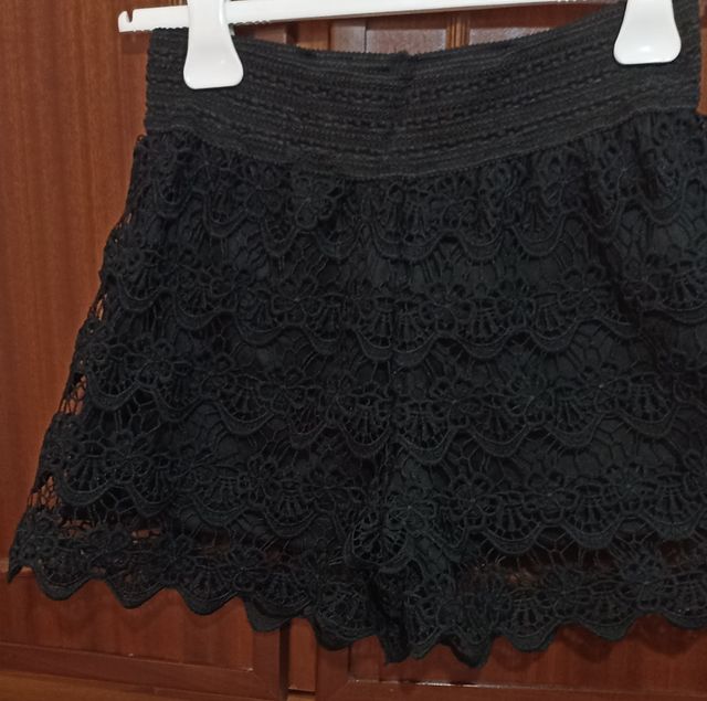 pantaloncini pizzo neri