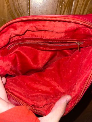 Bolso vintage acolchado rojo con cadena dorada