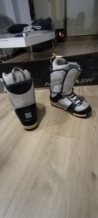 Tabla snow, fijaciones, y botas