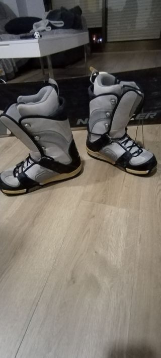 Tabla snow, fijaciones, y botas