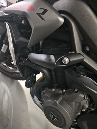 Triumph street triple R