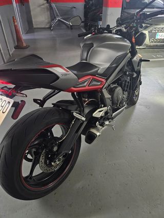 Triumph street triple R