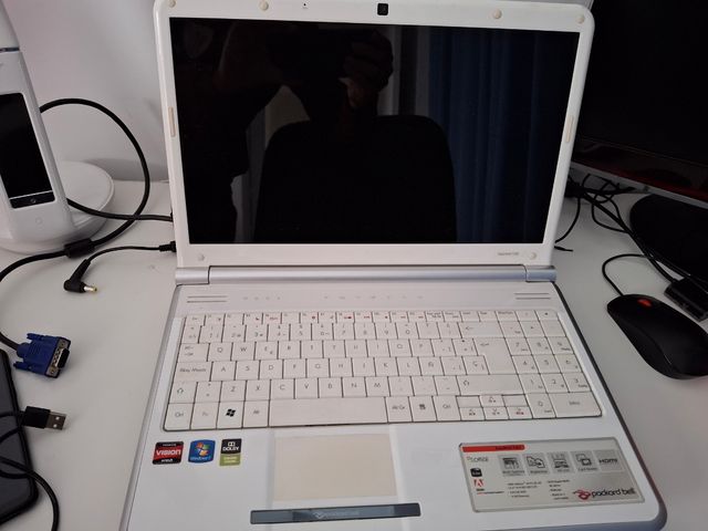 Portátil Packard Bell EasyNote TJ62