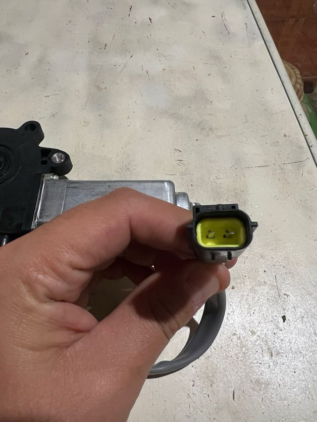 Elevalunas electrico land rover