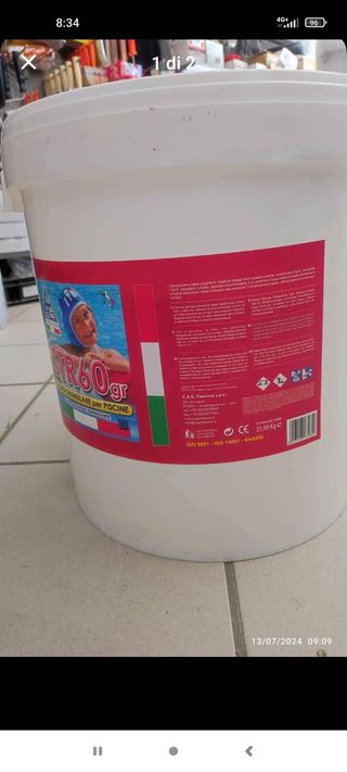Cloro granulare per piscine da 25 kg.