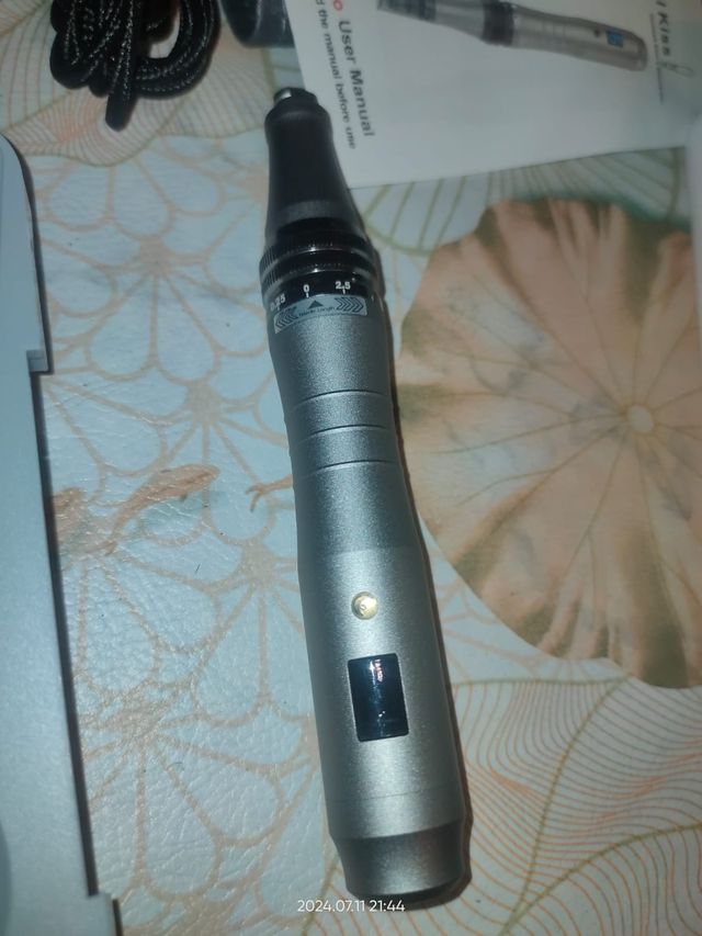 Penna Professionale per Microneedling comp DRpen