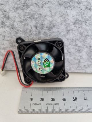 Ventilador pequeño nVIDIA 4cm. Años 90. Retro PC.