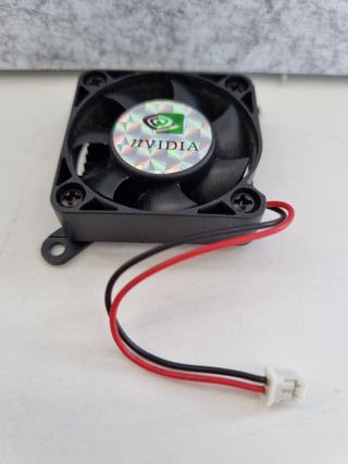 Ventilador pequeño nVIDIA 4cm. Años 90. Retro PC.