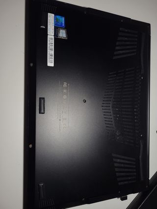 GIGABYTE AERO 15X V8