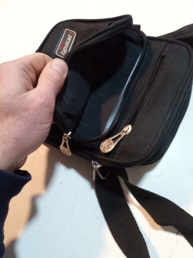 Borsello con tracolla marsupio nero con porta tel