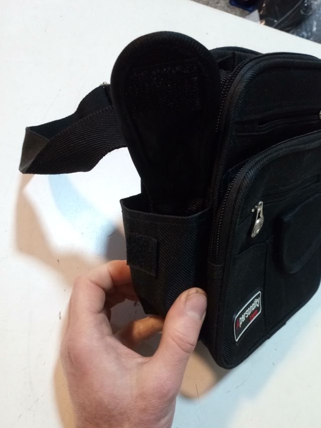 Borsello con tracolla marsupio nero con porta tel