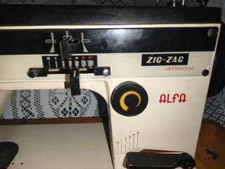 Maquina de coser Alfa zic ZAC artesanal