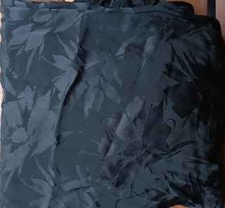 Abito nero in Seta jacquard. Vintage 90s