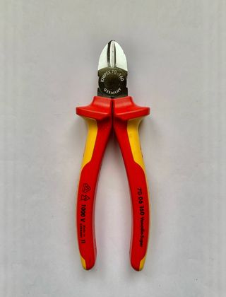 KNIPEX ALICATE CORTE