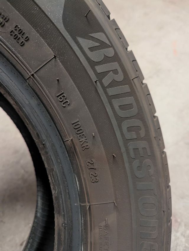 Rueda furgoneta Bridgestone