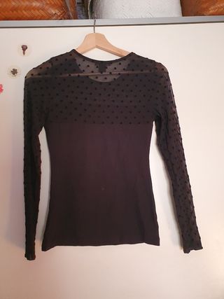 Camiseta escote lunares H&M