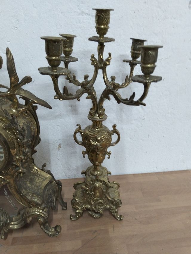 Candelabros de bronce