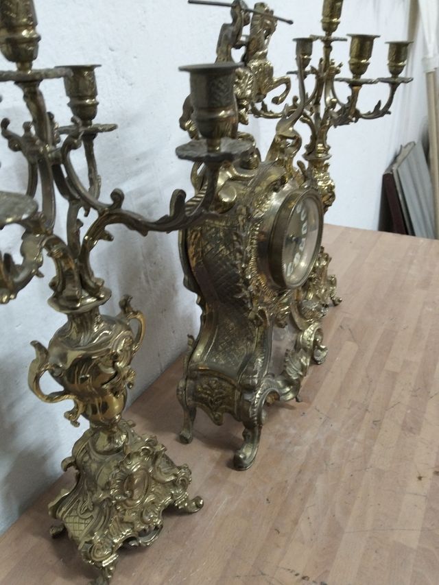Candelabros de bronce