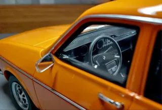 Renault 12 TS break sin abrir escala 1:18 1/18